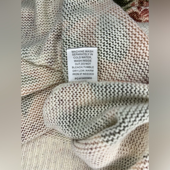 Show Me Your Mumu Bonfire Sweater Hydrangea Blooms Knit Small - Picture 6 of 6